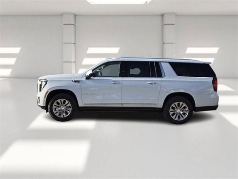 New 2026 GMC Yukon XL Denali w/ Sun & Power Step Package image 2
