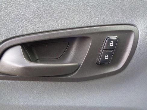 Used 2019 Ford Transit 350 XLT image 14