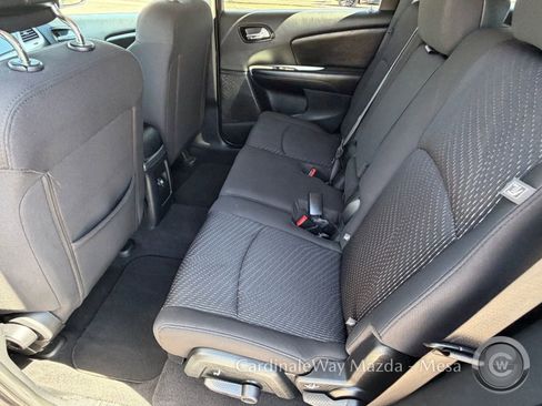 Used 2018 Dodge Journey SXT w/ Connectivity Group FWD image 14