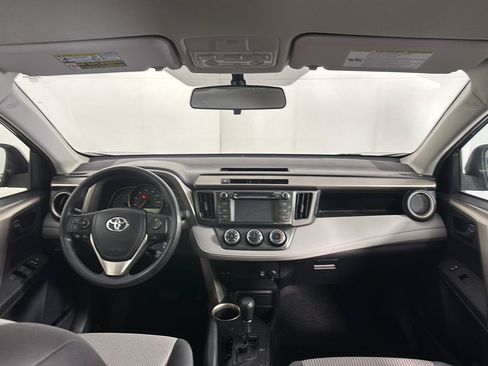Used 2013 Toyota RAV4 LE AWD/4WD image 18