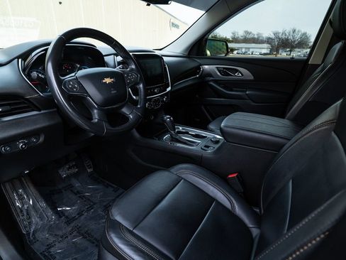 Certified 2019 Chevrolet Traverse LT w/ LT Premium Package image 9