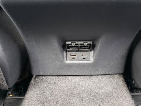 Used 2025 Toyota Camry SE image 24