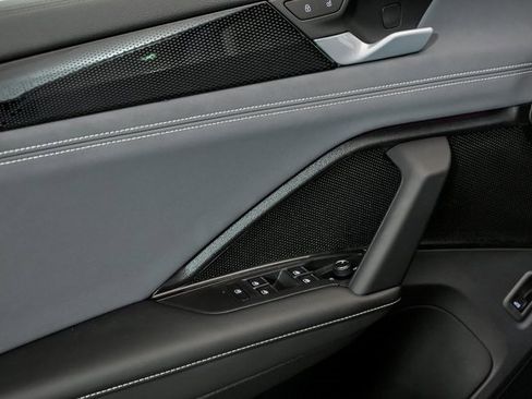 New 2026 Volkswagen Tiguan SE image 5