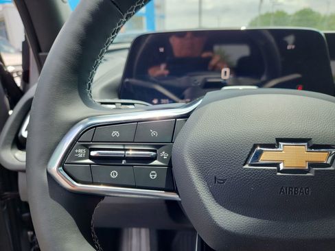 New 2025 Chevrolet Traverse LT w/ Enhanced Driving Package AWD/4WD image 18