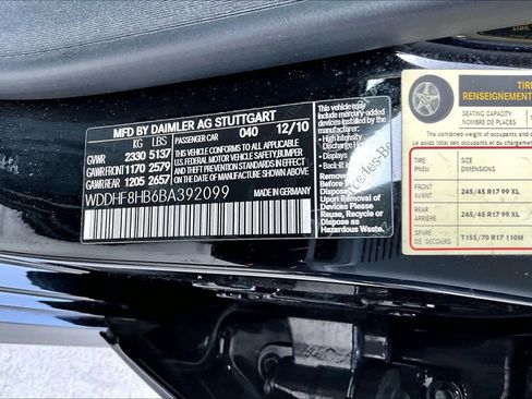 Used 2011 Mercedes-Benz E 350 4MATIC Sedan image 33