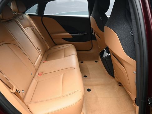 Used 2024 Lucid Air Touring image 30