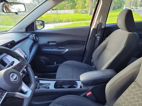 Used 2023 Nissan Kicks SV FWD image 19