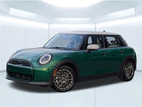 New 2026 MINI Cooper 4-Door Hardtop FWD image 1