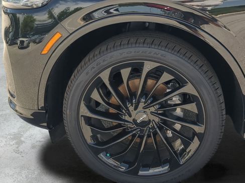 Used 2026 Lincoln Aviator Reserve AWD/4WD image 25