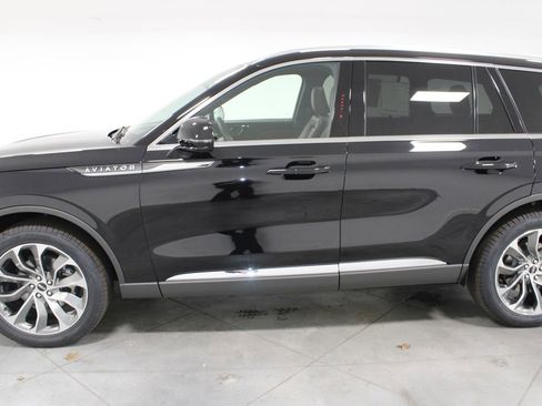 New 2026 Lincoln Aviator Reserve image 5