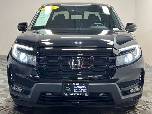 Used 2025 Honda Ridgeline Black Edition image 2