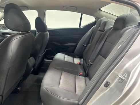 Used 2025 Nissan Altima 2.5 SV FWD image 18