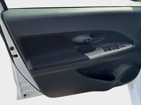 Used 2012 Scion xD image 10