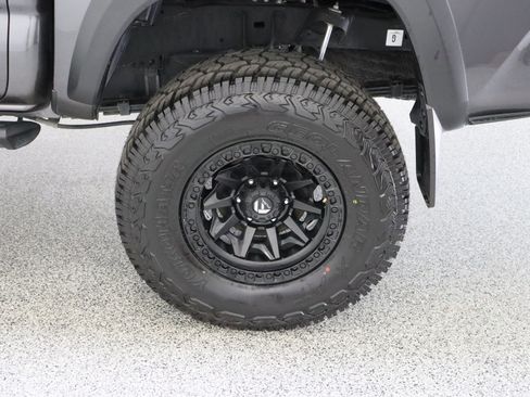 Used 2023 Toyota Tacoma TRD Off-Road AWD/4WD image 10