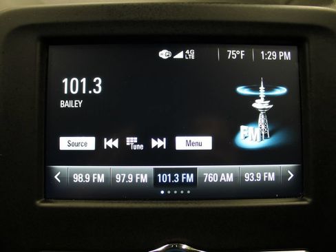 Used 2018 Chevrolet Equinox LT AWD/4WD image 17