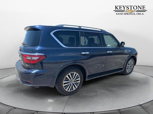 Used 2023 Nissan Armada SL w/ Captain's Chairs Package image 2