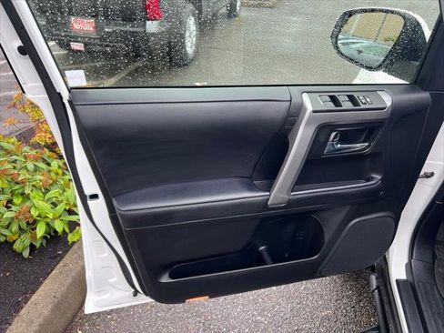 Certified 2023 Toyota 4Runner SR5 Premium w/ Moonroof Package AWD/4WD image 11