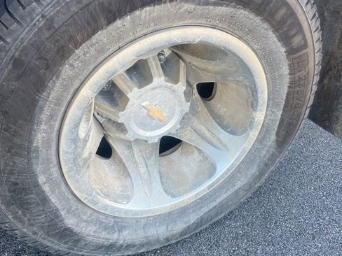 Used 2025 Chevrolet Silverado 3500 LT w/ Convenience Package image 7