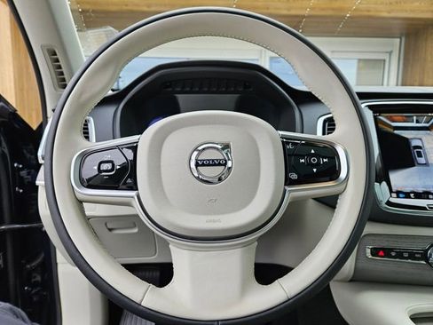 Certified 2025 Volvo XC90 B6 Plus w/ Protection Package Premier AWD/4WD image 25