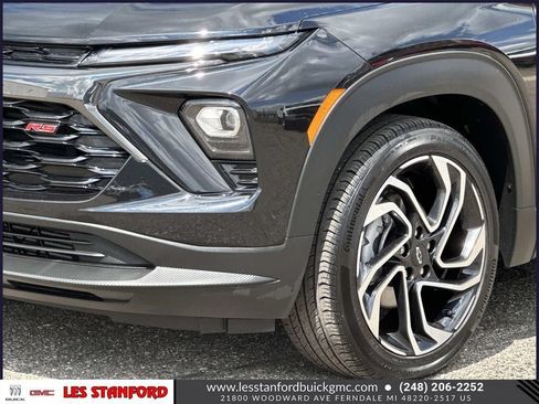 Used 2025 Chevrolet TrailBlazer RS w/ Convenience Package FWD image 9