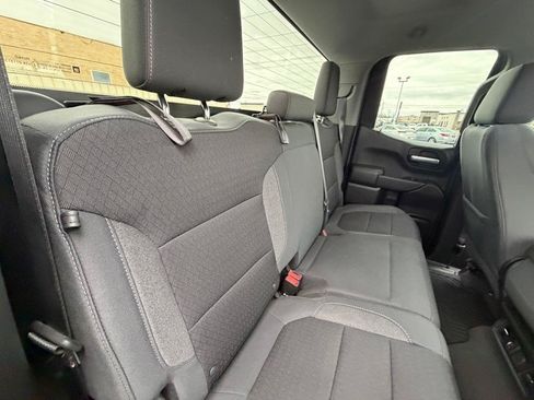 Used 2019 Chevrolet Silverado 1500 LT RWD image 16