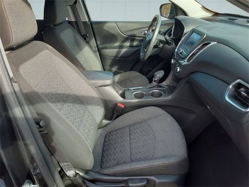 Used 2022 Chevrolet Equinox LT image 28