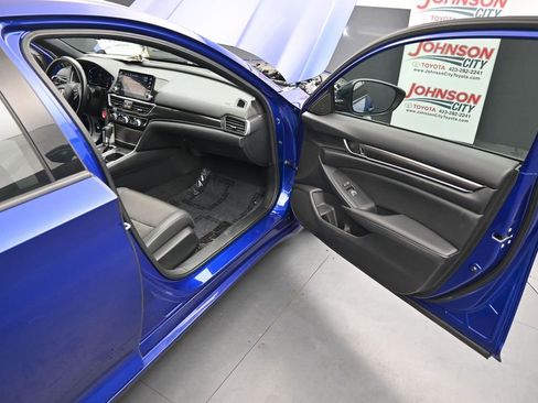 Used 2022 Honda Accord Sport image 19