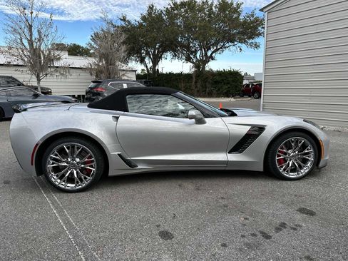 Used 2015 Chevrolet Corvette Z06 w/ 3LZ Preferred Equipment Group image 7