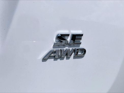 Used 2017 Toyota RAV4 SE w/ Power Special Value Package AWD/4WD image 9