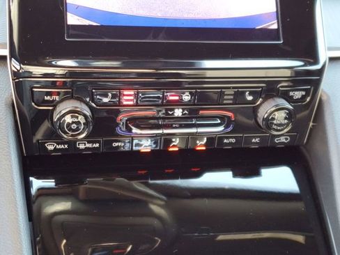 New 2025 Jeep Grand Cherokee L Altitude image 25