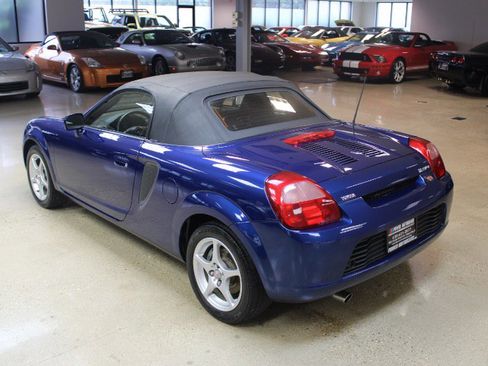 Used 2001 Toyota MR2 image 19