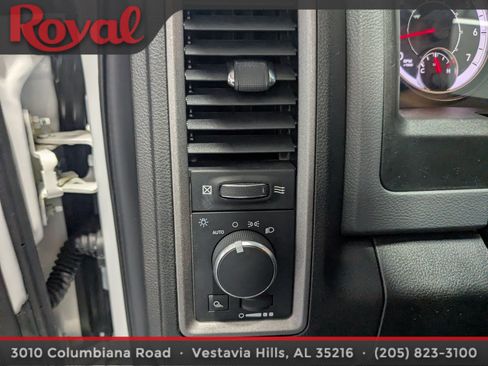 Used 2020 RAM 1500 Tradesman w/ Chrome Appearance Group RWD image 16