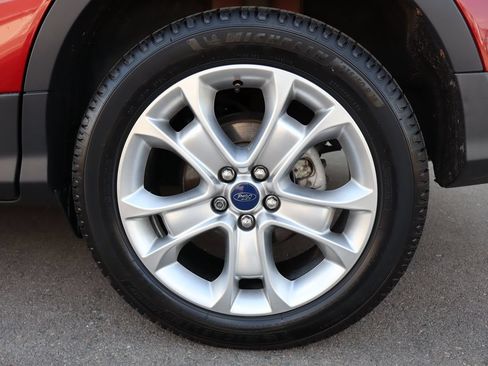 Used 2016 Ford Escape Titanium w/ Equipment Group 301A AWD/4WD image 43