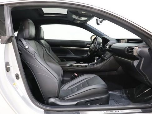Used 2016 Lexus RC 200t RWD image 35