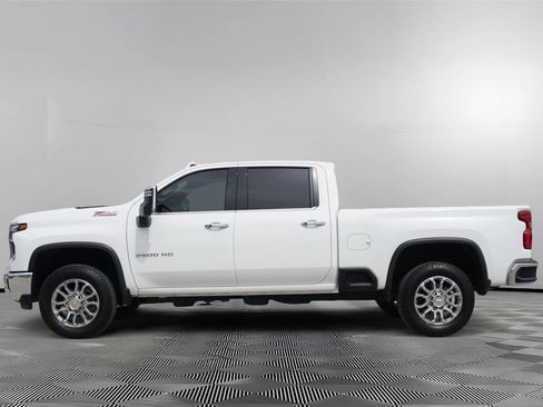 Used 2024 Chevrolet Silverado 2500 LTZ w/ LTZ Premium Package AWD/4WD image 7