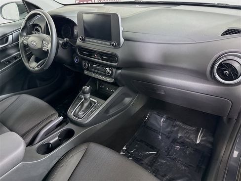 Certified 2022 Hyundai Kona SEL w/ Convenience Package image 32