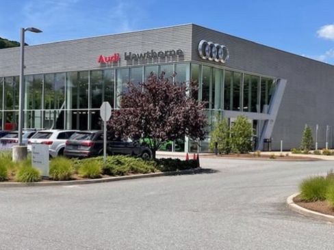 Certified 2025 Audi A8 L 3.0T AWD/4WD image 28