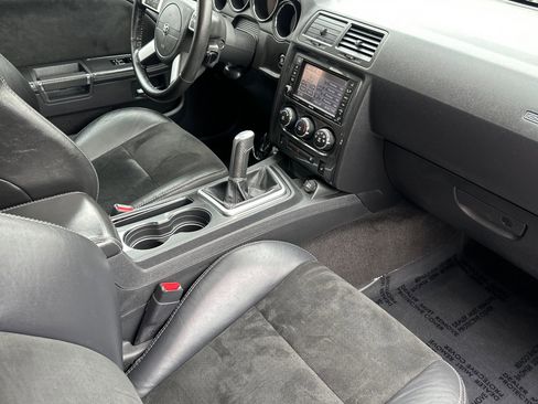 Used 2009 Dodge Challenger SRT8 w/ SRT Option Group II image 18