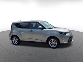 Used 2025 Kia Soul LX w/ LX Technology Package FWD video 2