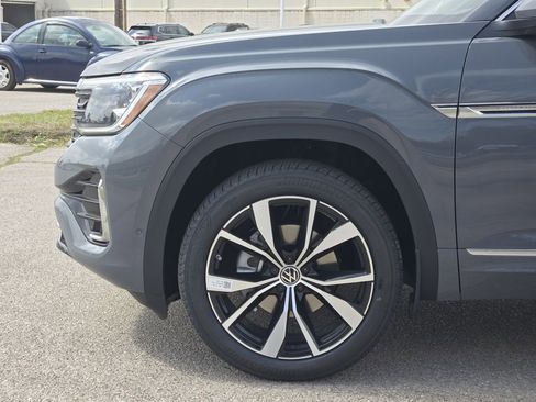 New 2026 Volkswagen Atlas Cross Sport SEL Premium R-Line AWD/4WD image 5