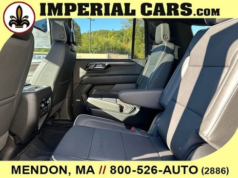 New 2026 Chevrolet Suburban Premier image 18