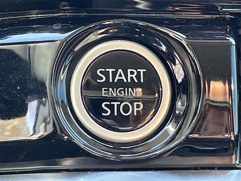 Used 2023 Nissan Pathfinder SV image 28