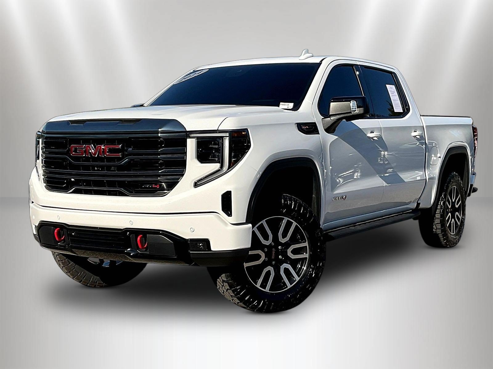 Used 2024 GMC Sierra 1500 AT4 w/ Technology Package AWD/4WD image 3