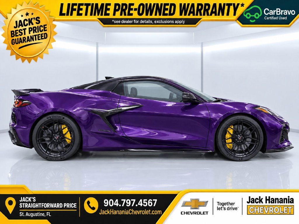 Used 2025 Chevrolet Corvette Z06 w/ Stealth Interior Trim Package RWD image 8
