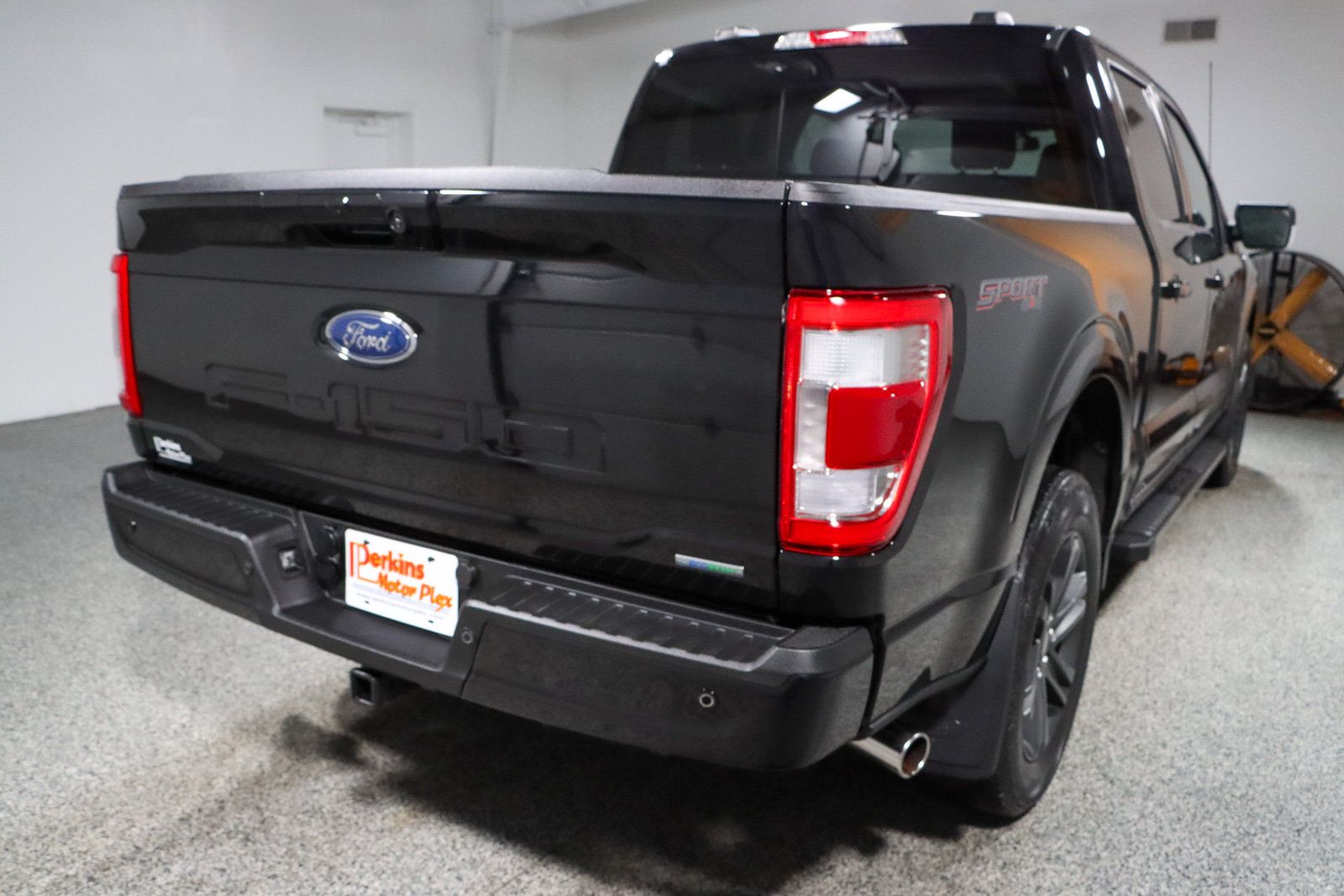 Used 2023 Ford F150 Lariat w/ Equipment Group 502A High AWD/4WD image 7