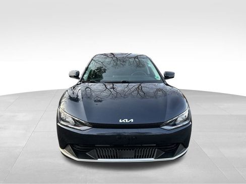 Used 2022 Kia EV6 Light image 9