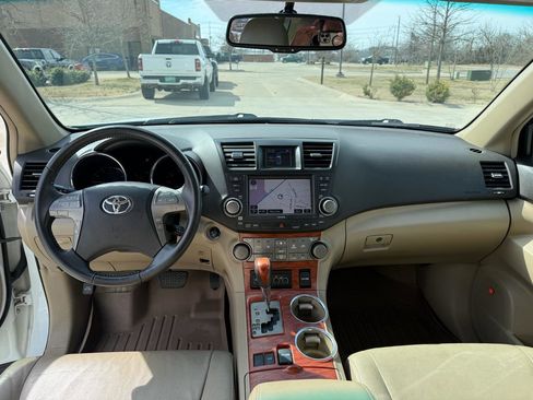 Used 2010 Toyota Highlander Limited image 12