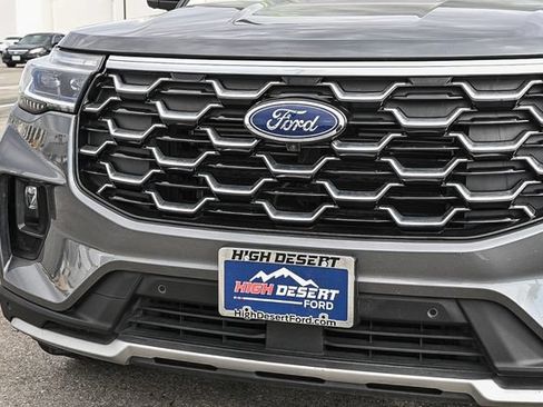 Certified 2025 Ford Explorer Platinum w/ LUX Leather Package AWD/4WD image 5