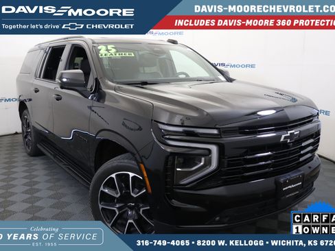 Used 2025 Chevrolet Suburban RST w/ Comfort Package AWD/4WD image 1