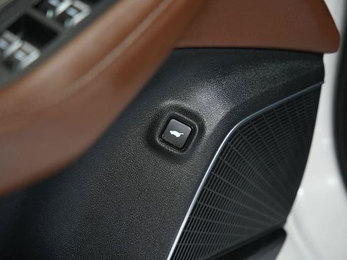 Used 2023 Acura MDX SH-AWD w/ Technology Package image 35
